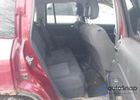 2014 Jeep Compass Sport z USA, uszkodzony, nr VIN 1C4NJDBB0ED828476